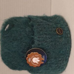 Woolk Premium Wool beanie Cap NWT